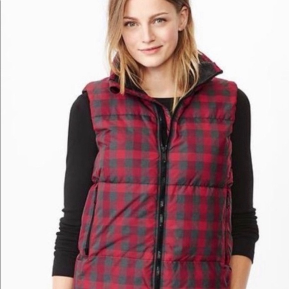 Gap Winter Warmth Plaid Puffer Vest EUC - Picture 1 of 9